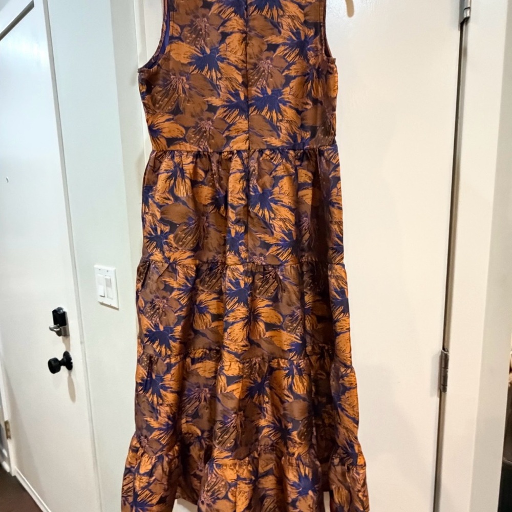 Sleeveless Tiered Floral Maxi Dress in Brown & Navy